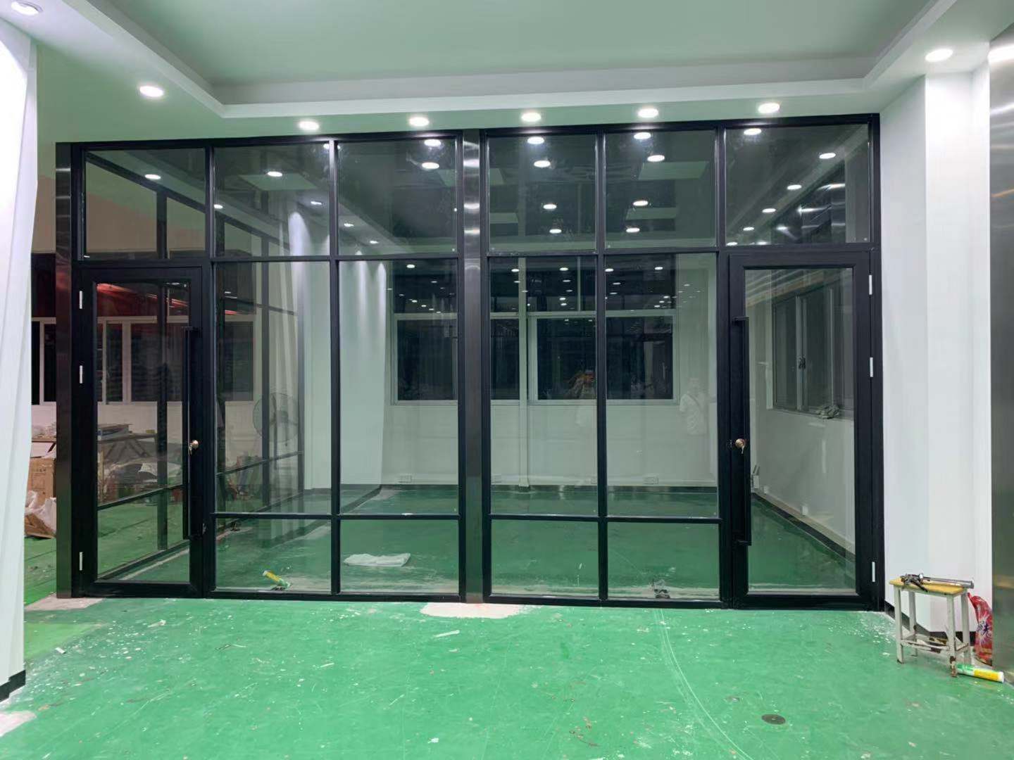 暨南大學(xué)番禺校區(qū)玻璃隔斷現(xiàn)場 暨南大學(xué)番禺校區(qū)玻璃隔斷現(xiàn)場